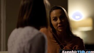 Lesbian squirting babe tribbing GFs pussy in passionate sex