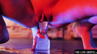 View her fucking her tight asshole with a long dildo made of ice