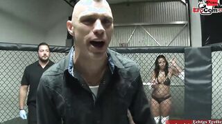 Blonde hoe with natural breasts fucks the boxing champ