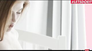 WHITE BOXXX – Bombshell Sabrisse & Jia Lissa Are Making