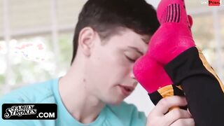 Family Grind - Stepson Stretched His Stepmoms Vagina