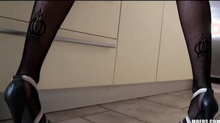 Hot y***g B****e t**n skank is banged hard anal