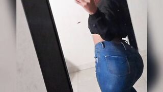 MARIA Huge Booty = MARIA Culo Grande
