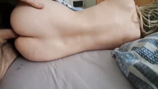 Young mommy butt boned by her gf