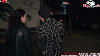 Spontaneous outdoors sex with a slim Teenage chick