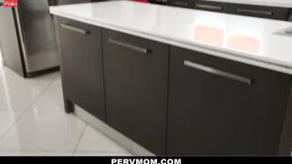 Gigantic Breasts Milf Astrid Celeb Wants To Get Pregnant And