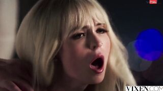 VIXEN Super Beauty Blonde loves helping her boss any way she can