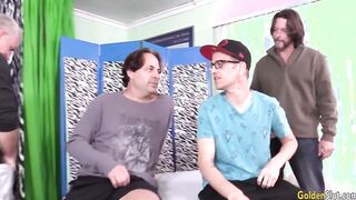 Older Tart Skyler Haven Uses All 3 Holes to Satisfy 4 Lusty Men