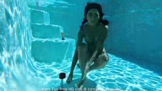 camsoda-Little teen uses dildo during underwater
