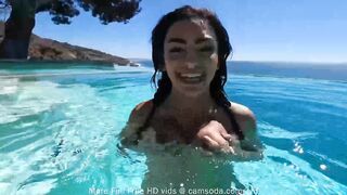 camsoda-Little teen uses dildo during underwater