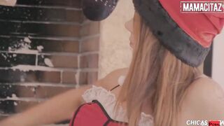 MAMACITAZ - Ani Black Fox Offers A Passionate Christmas Afternoon To Her Gf