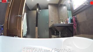 SPYFAM Step Sister Seduces Gigantic Dick Step Bro In Barcelona
