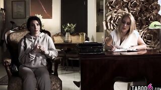 MILF psychologist Nicky Thorne DPed with a dick and a