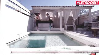 A SLUTS KNOWS Stella & Mia Are Making Out After