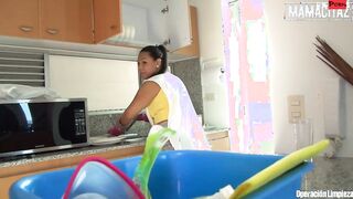 OPERACIONLIMPIEZA - Thick Maid Andrea Flores Does Threesome After Work - MAMACITAZ