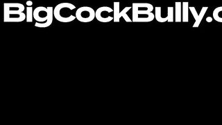 Payton Preslee rushes to suck frat boy's gigantic ebony cock