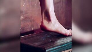 Emilia Clarke Tub Scene GoT Gif