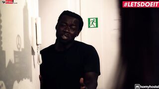 VULGAR HOSTEL - Nata Ocean Rough Drilled On Hostel By