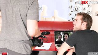 VIP SEX VAULT - Long Hooters Jasmine Jae Wants Cute Bro To Become A Porn Camgirl
