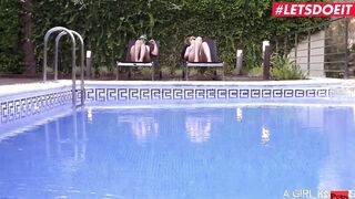 AGirlKnows - Ginebra Bellucci And Julia De Lucia Spanish Lesbian Seduced By Her sexy Roommate