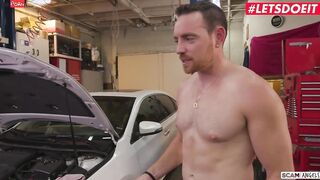 SCAMANGELS - KAT DIOR AND CINDY STARFALL AMERICANS SEDUCE MECHANIC INSIDE ROUGH three WAY - LETSDOEIT