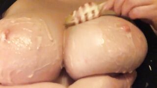 she plays with her melons