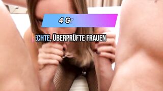 Zierliches Madchen doppelt mit two heiBen Kerl eingedrungen