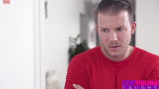 "There you go, gets a whole eye full of me naked" Aria Valencia tells Stepbro - S22:E5