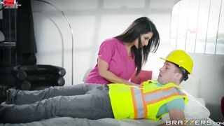 Worker's Cumpensation Sex Sex Tape With Jessy Jones, Raven Hart - Brazzers Official