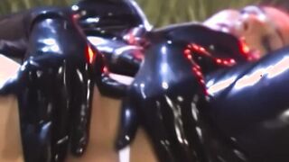 Dyke succubus Tiffany Taylor toying and wanking in latex