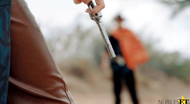 It's high noon at the ranch as Jesse's eyes meet Ashe's. They each grab their pieces and bj towards one