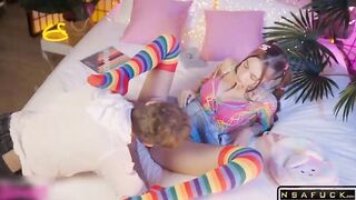 Stepbrother Nerd Showed Slutty Stepsiste