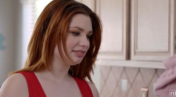 Annabel Redd has been longing for her roommate Van Wylde for a big time now.