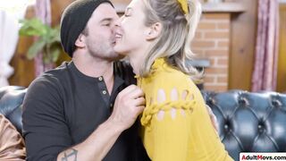 Blonde fucked and squirts on first date