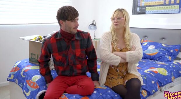 Howard's dreams are coming true as his girlfriend Bernadette moves into with him. Too bad