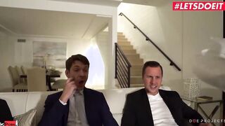 DoeProjects - Abella Danger, Valentina Nappi And Vicki Chase Group Sex Surprise For Their Boyfriends