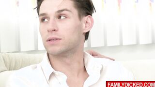 Holy crap! Please daddy, fuck that twink gay ass again!
