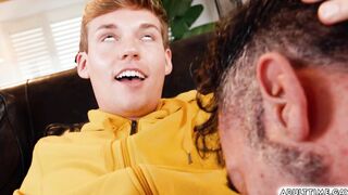 Two handsome DILFS shared a twink hole