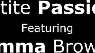 Turned On Russian Emma Brown has invited her BF Edward Bleek back to her dorm for the first time, and she's