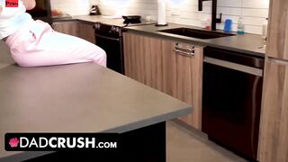 DadCrush - Slutty Blonde 19 Yo Accidentally Sends Her Nude Photos To Her Stepdad