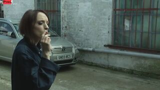 Farrah Fox Fucks A Mechanic While two Bae Chicks See In The Background