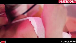 A GIRL KNOWS - Selvaggia Came Home To Satisfy Her Lesbian Lover Alyssia Kent - LETSDOEIT