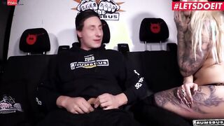 BUMS BUS - Long Ass Goddess Mia Blow Takes It