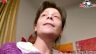 Older Housewife fucking her unshaved cunt with a Toy during the Amateur casting