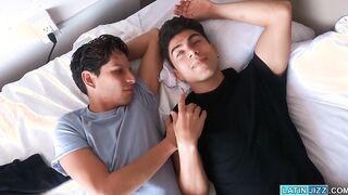 Two queer Latino roomies breeding!