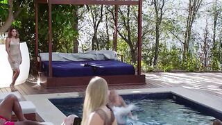 Horny Eurobabe gets her fill of BBC on vacay