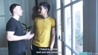 Let's cum together! White guy fucks Latino
