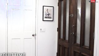 Anna Bell Peaks Satisfies Extreme SQUIRT Fantasy