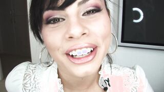 Bailey (aka Nadia Synn, Nadia Sin) Returns For a Facial