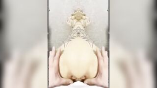 ça va JOUIBRULANCE,je t'excite en Ce morceau de Miroir cabinet médical brisé par une